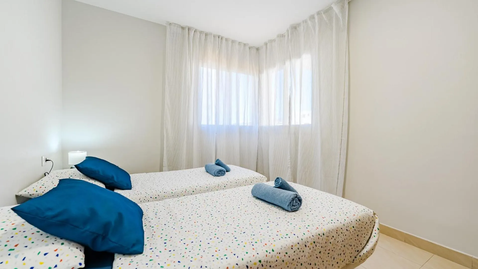 Sol Paraiso 2 Bedrooms Apartment アデヘ