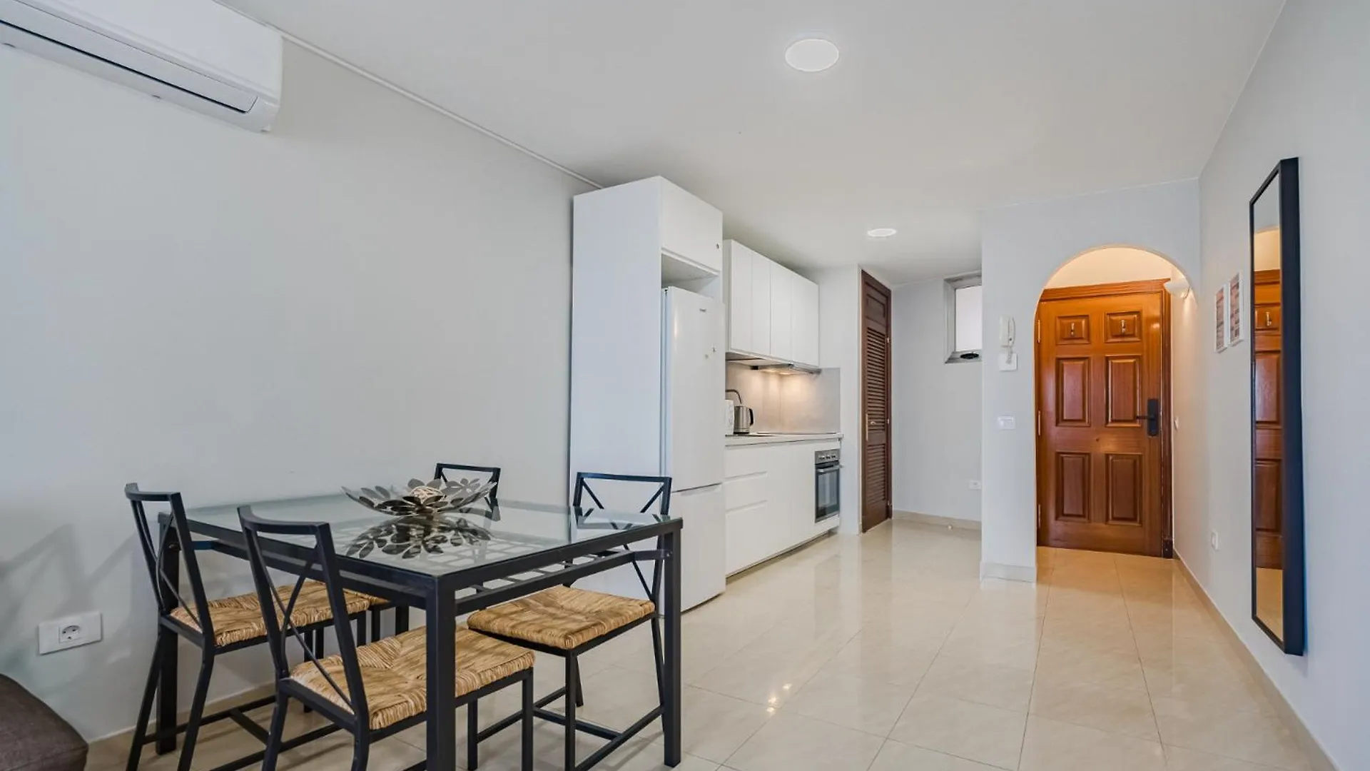 Sol Paraiso 2 Bedrooms Apartment アデヘ 0*,  スペイン